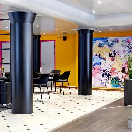 Scandinavia Hotel 2*