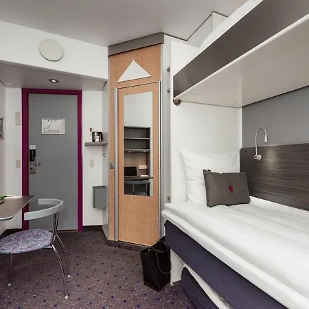 Scandinavia Hotel 2*