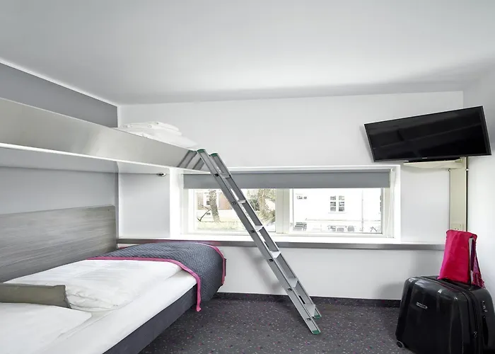 Scandinavia Hotel 2*