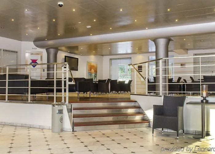 Scandinavia Hotel 2*